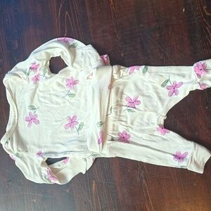 Carter's White Newborn Outfit with Floral Design